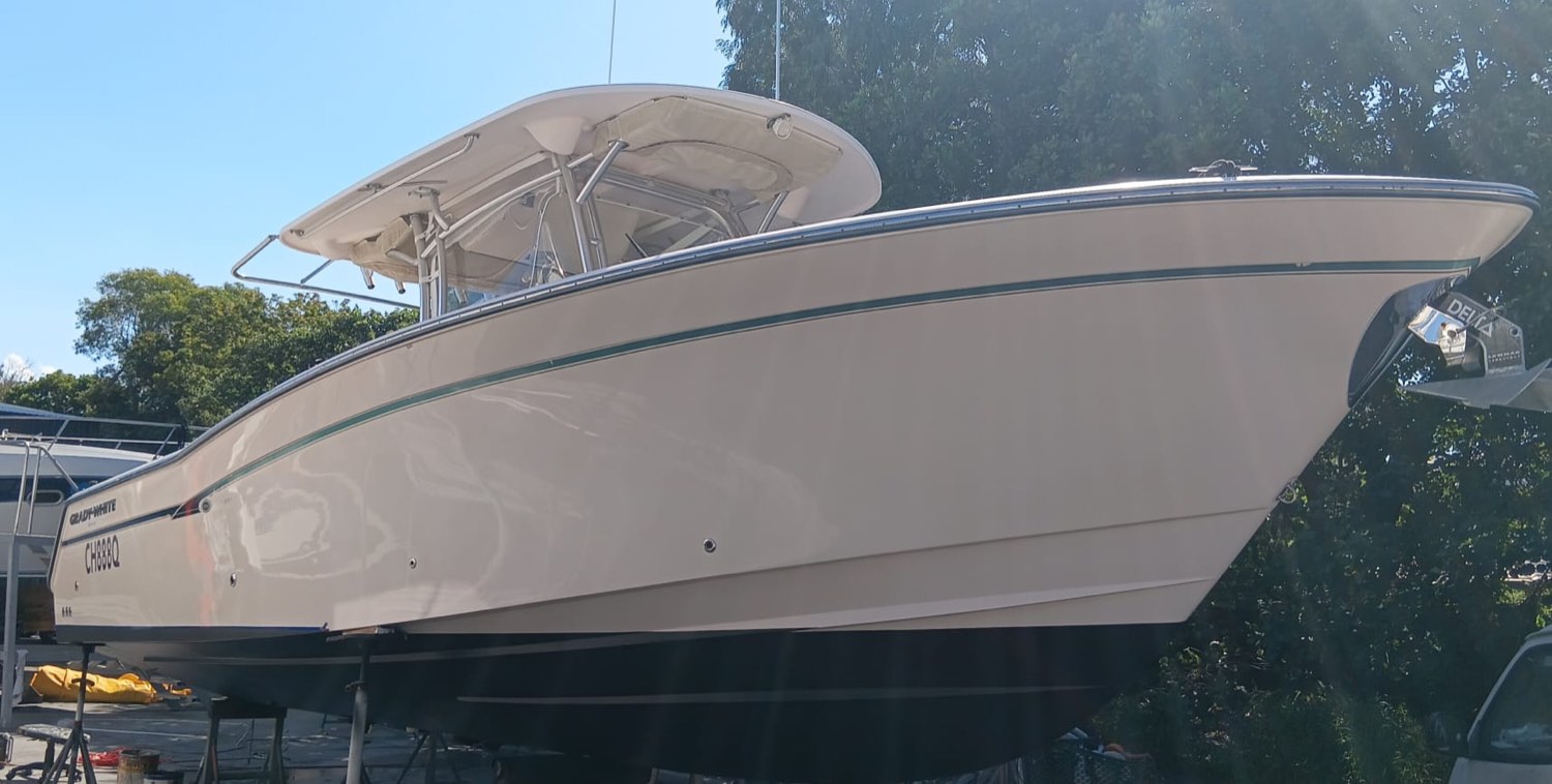 Mustang cruiser alongside at the marina after a full exterior detail